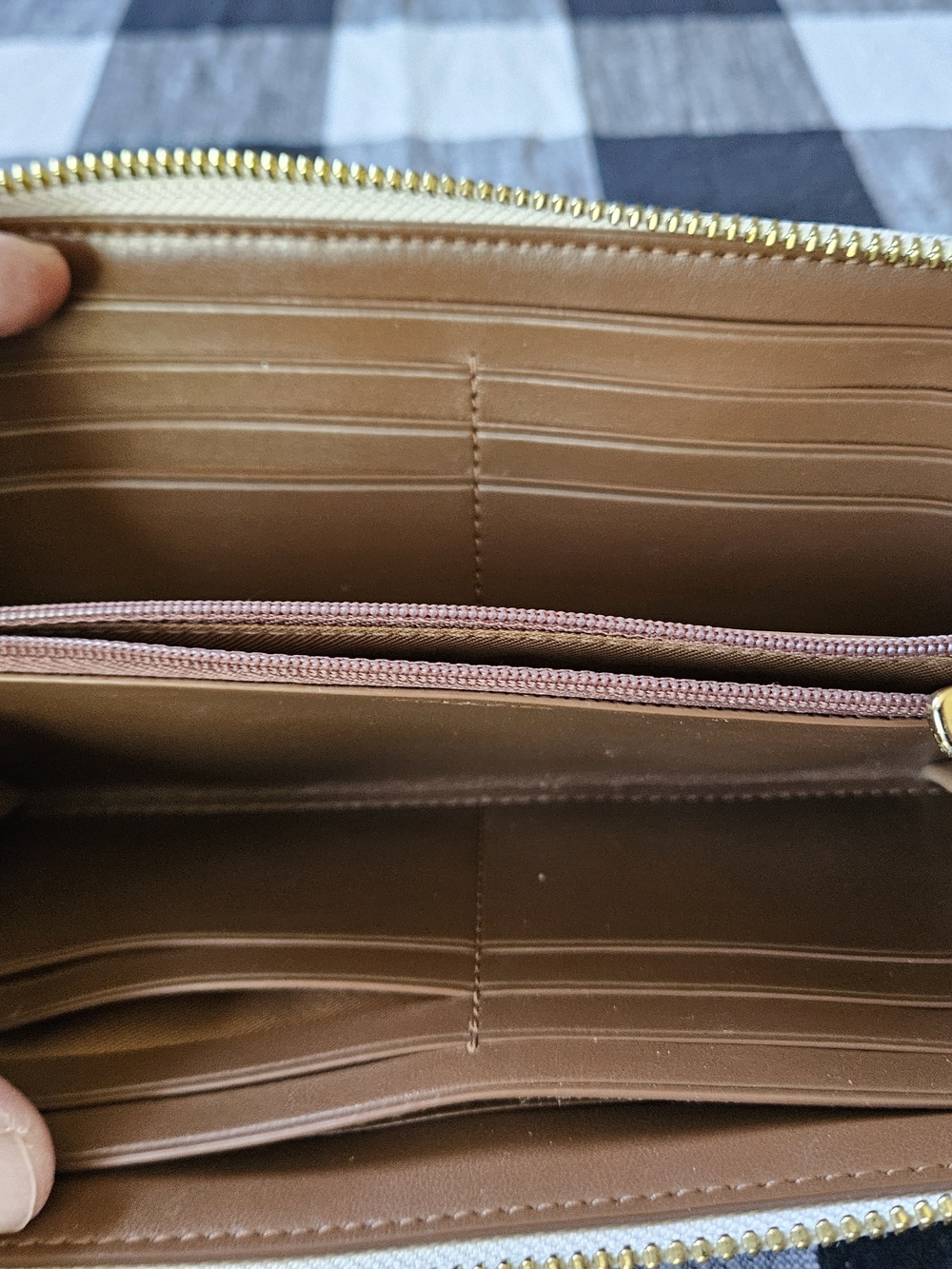 Coach Khaki Canvas Wallet with Chalk Leather Trim - Picture 2 of 2